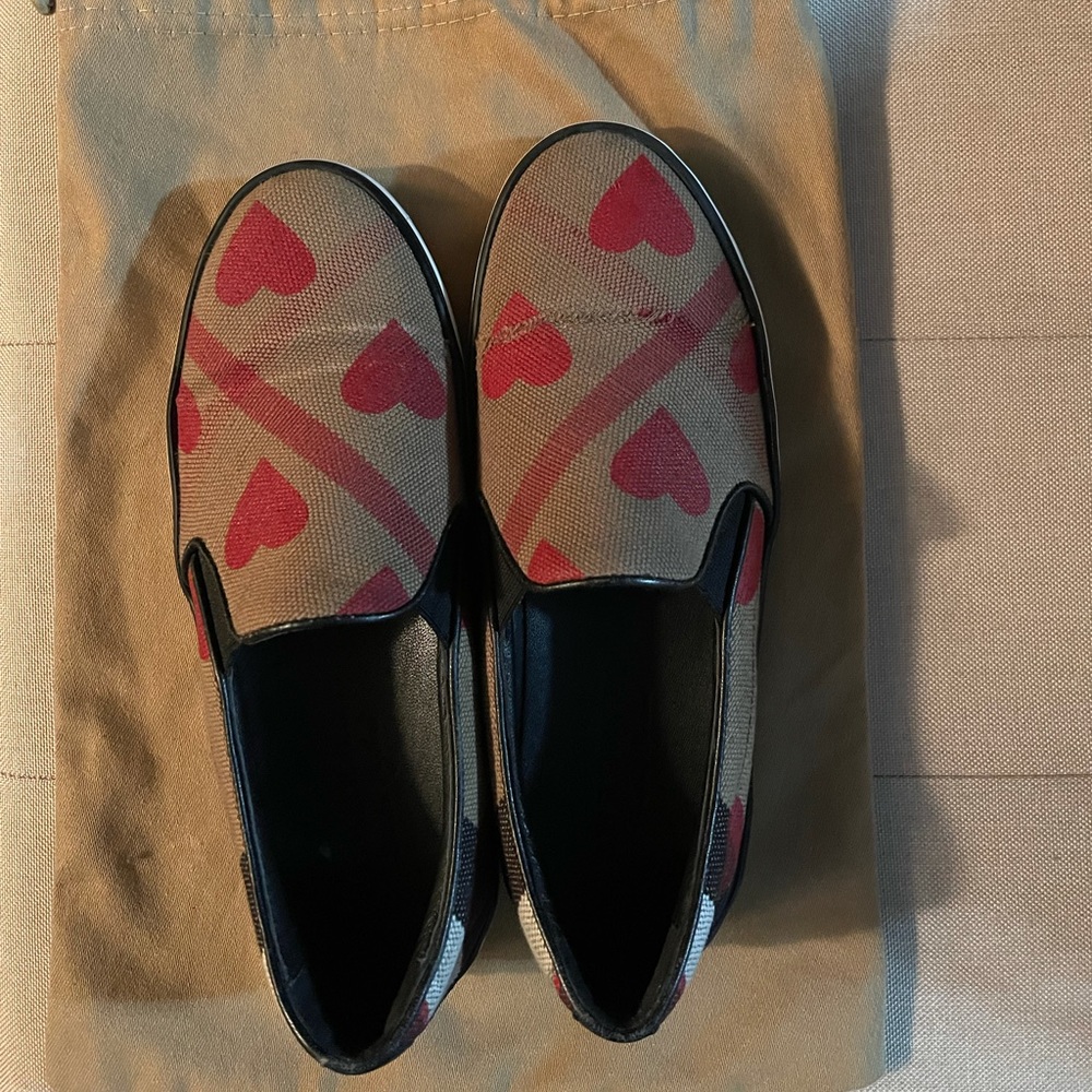 Authentic used size 36 Burberry canvas slide on